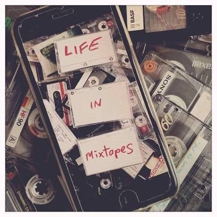 Kassetten mit der Aufschrift Life in Mixtapes